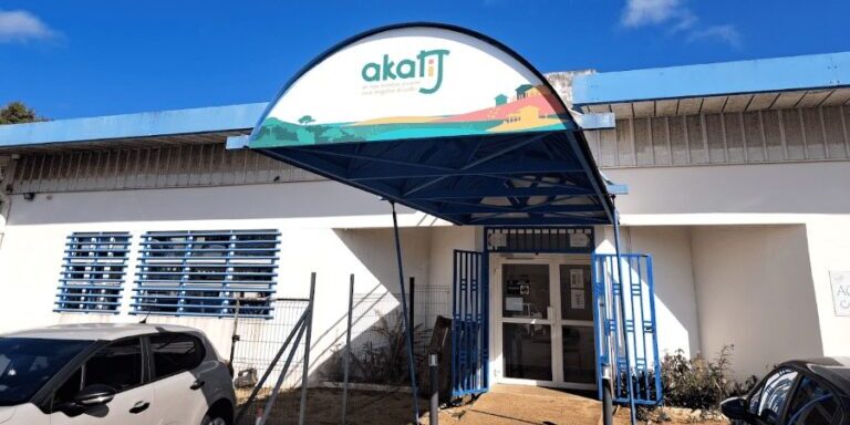 Reconfiguration de l’ensemble des locaux d’activités de l’AKATIJ sous forme d’une plateforme unique